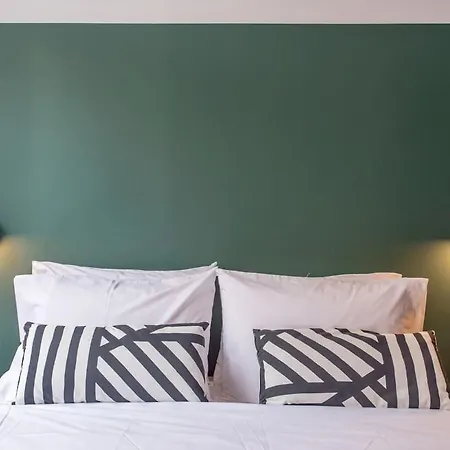 Luxurious 2 Bedroom In Center Of 公寓 *